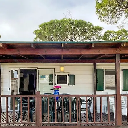 Holiday home Beautiful Stacaravan In Tuoro sul Trasimeno