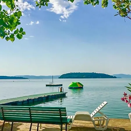 Beautiful Stacaravan In Tuoro sul Trasimeno